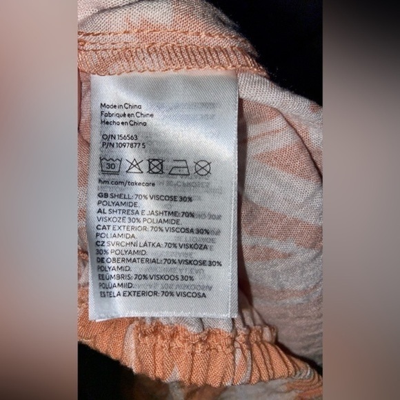 Women’s H&M NWT Wide leg peachy jumpsuit tied at the back soft fabric size small - Picture 7 of 13